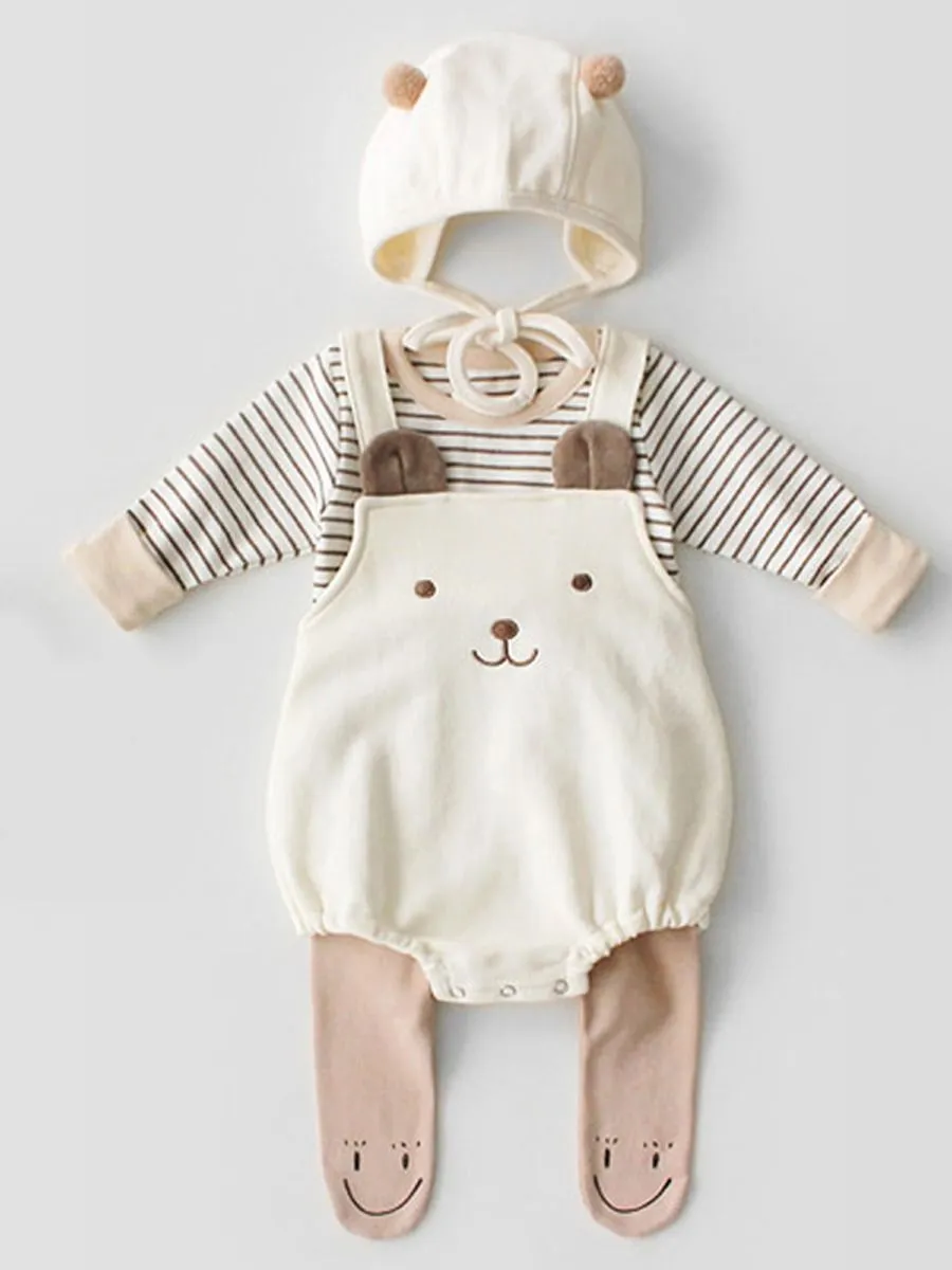 2-Piece Set Cartoon Bear Baby Romper and Pom Hat