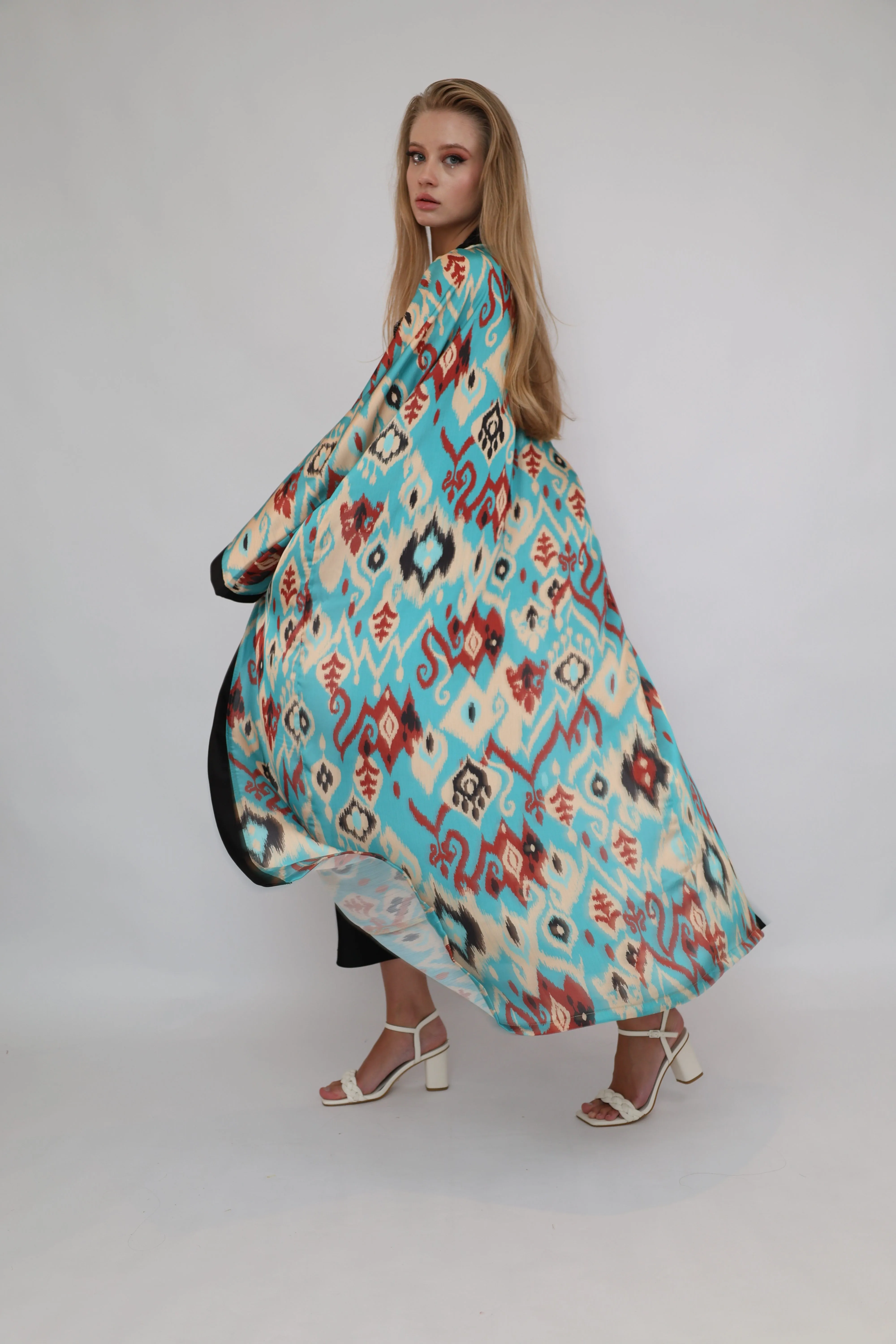 70% Silk Printed Ikat Lightweight Kimono "Ocean Sands"