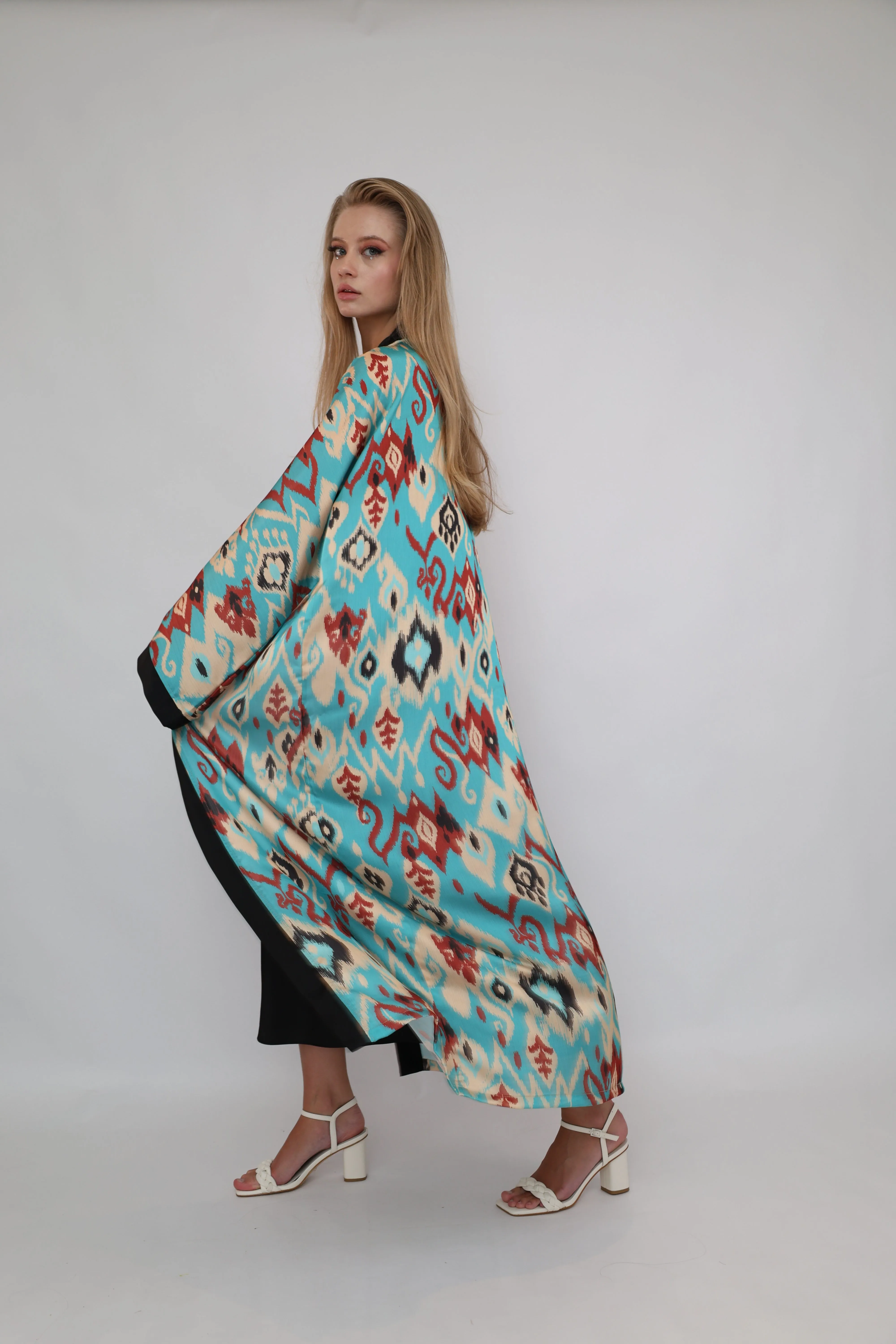 70% Silk Printed Ikat Lightweight Kimono "Ocean Sands"