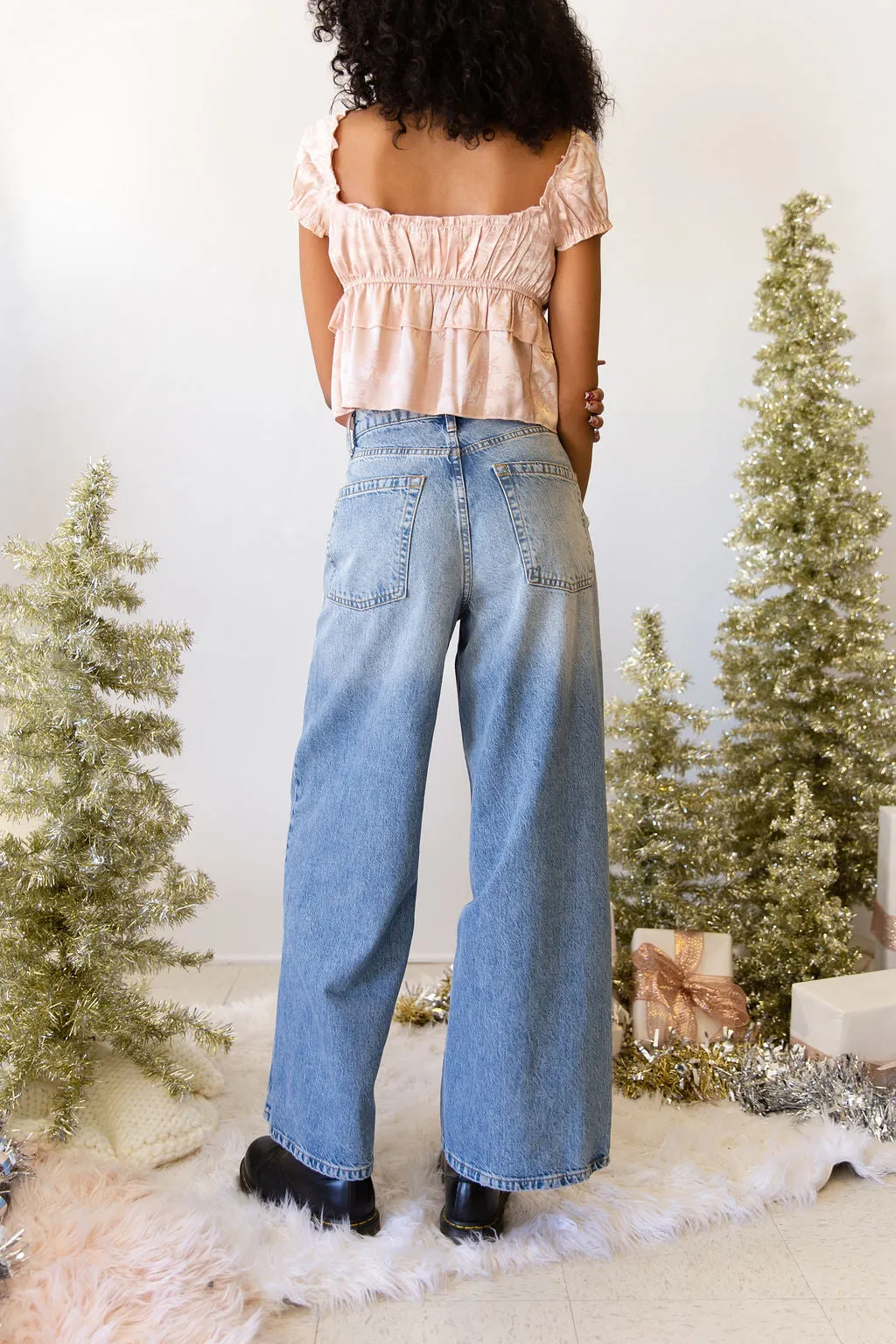 Anika Ultra Wide Leg Jeans by BDG