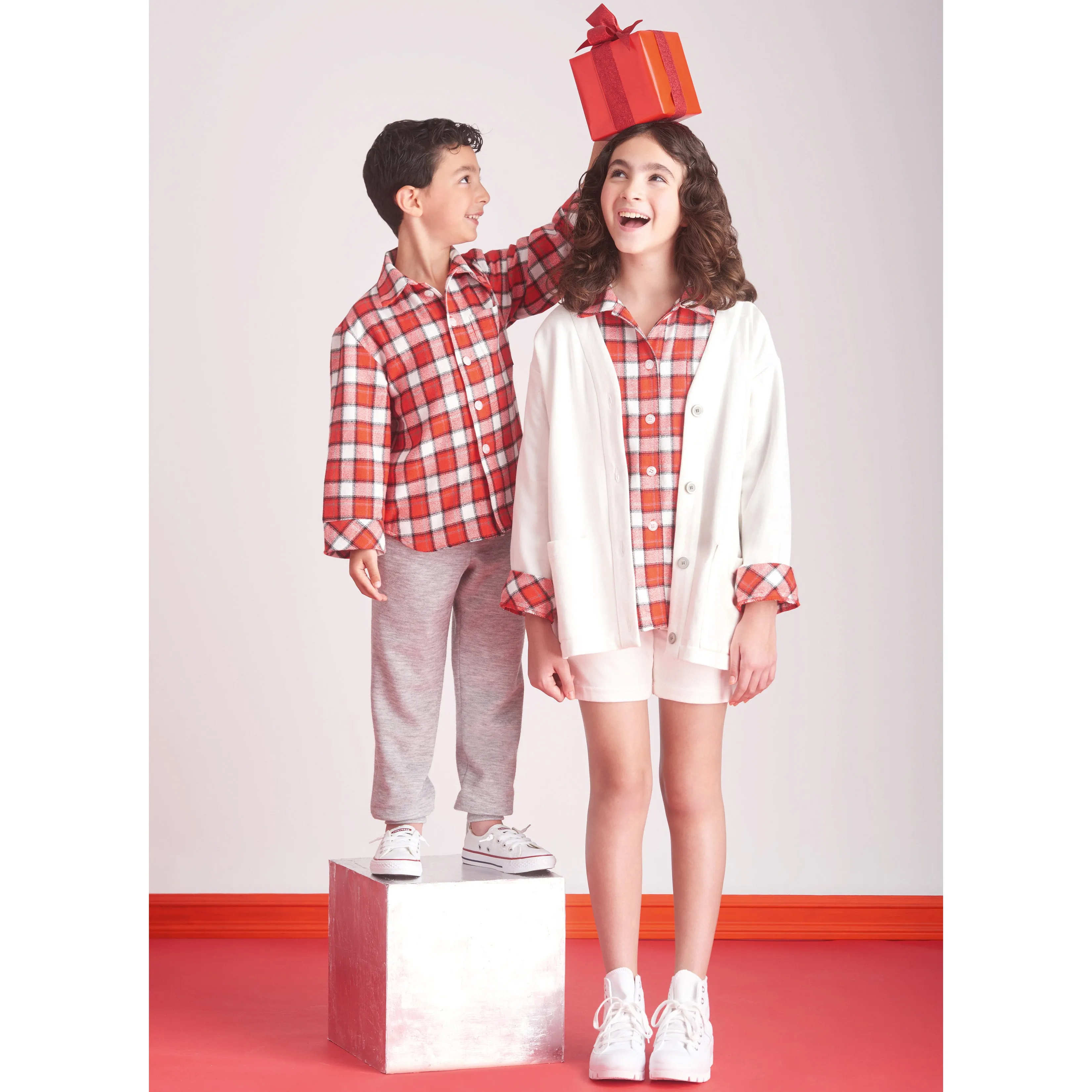 Simplicity pattern 9691 Girls', Boys' and Adults' Loungewear