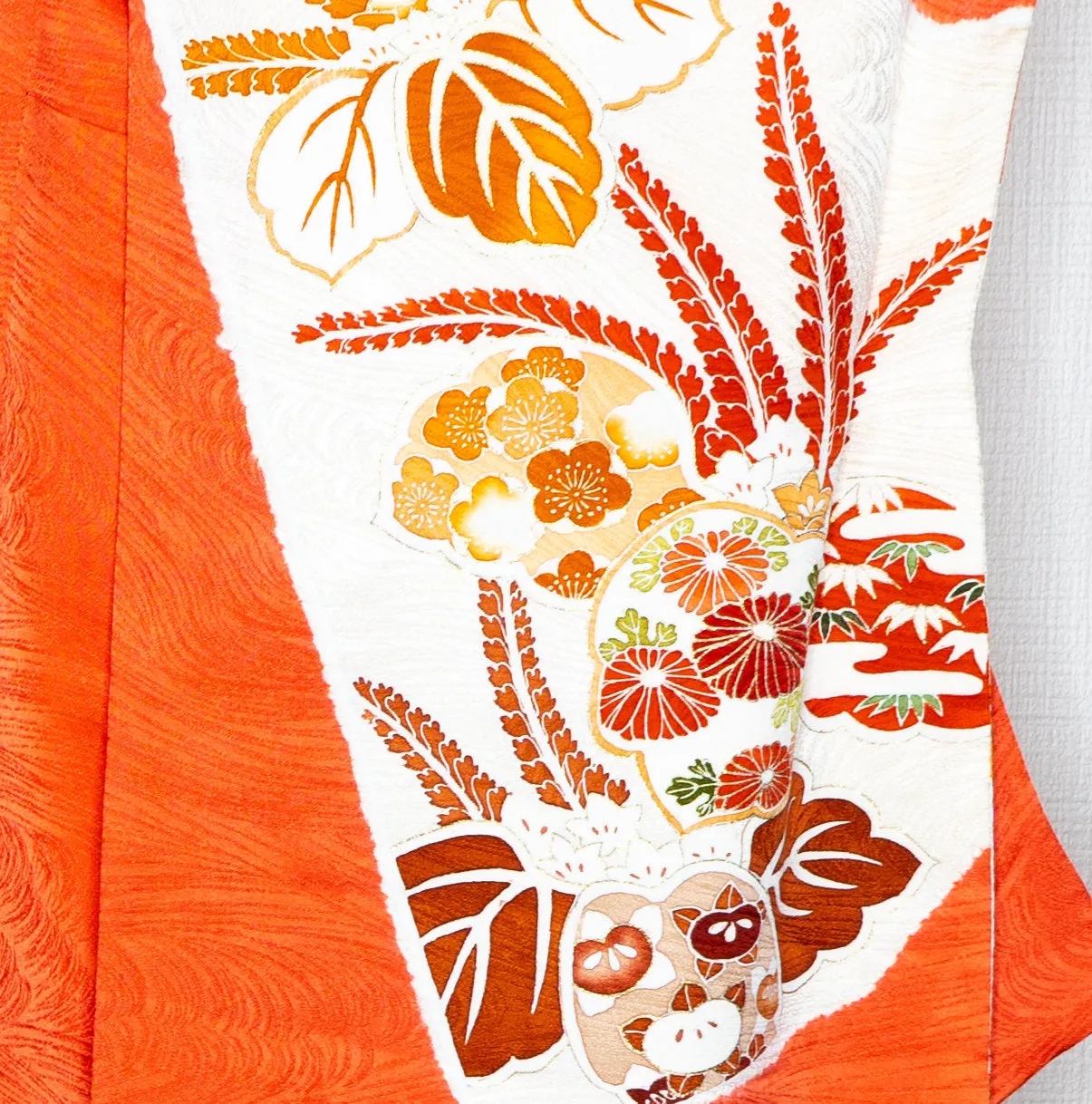 Stunning Orange Shibori Furisode Authenic Japanese Silk Kimono 1990s Retro Modern Chrysanthemum